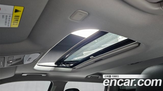 KG Mobility Rexton 2018 — photo 32