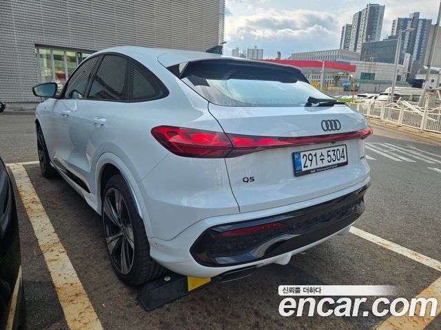 Audi Q5 2025 — photo 4