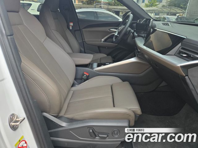 Audi Q5 2025 — photo 12