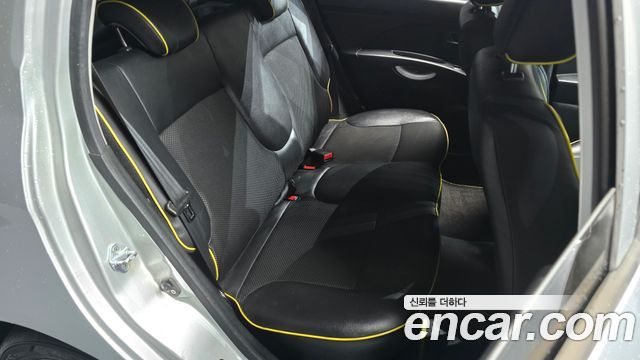 Kia morning 2011 — photo 11