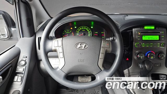 Hyundai Starex 2015 — photo 19