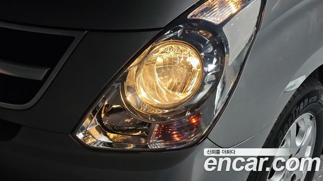 Hyundai Starex 2015 — photo 8