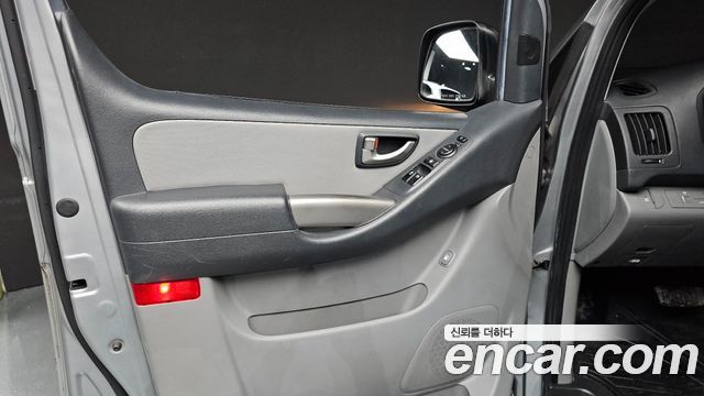 Hyundai Starex 2015 — photo 14