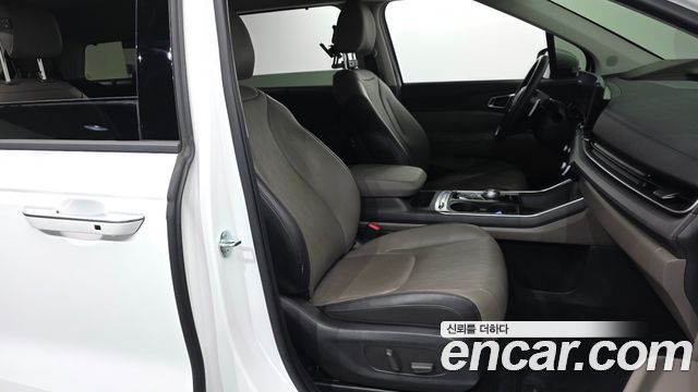 Kia Canival 2024 — photo 17