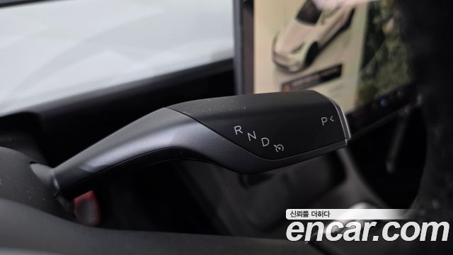 Tesla Model Y 2023 — photo 12