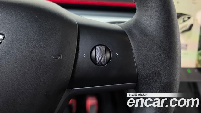 Tesla Model Y 2023 — photo 22