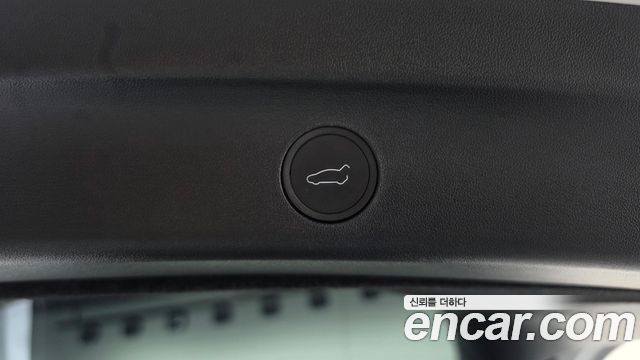 Tesla Model Y 2023 — photo 24