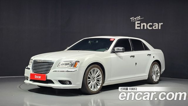 Chrysler 300C 2014 — photo 1