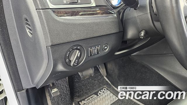 Chrysler 300C 2014 — photo 16
