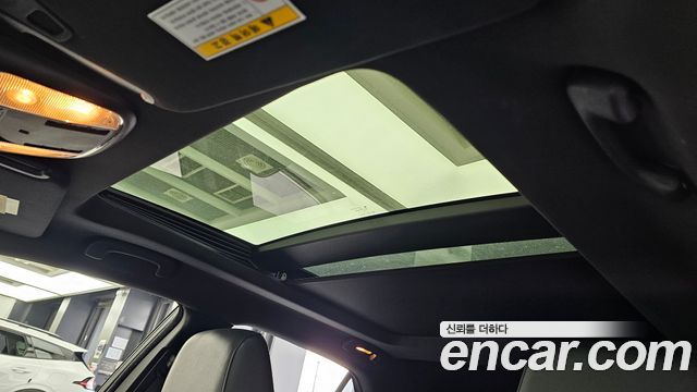 Chrysler 300C 2014 — photo 18