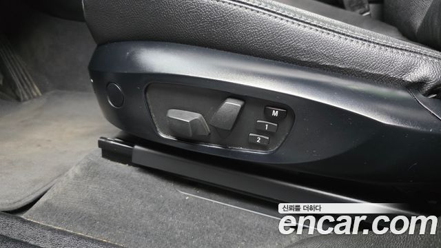 BMW X3 2012 — photo 17