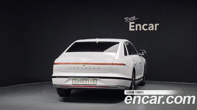 Hyundai Grandeur 2023 — photo 4