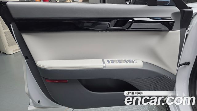 Hyundai Grandeur 2023 — photo 14