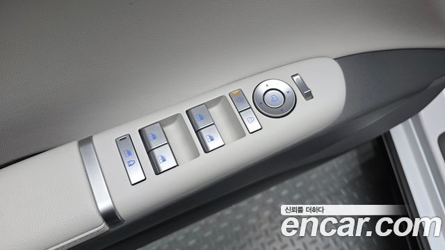 Hyundai Grandeur 2023 — photo 28