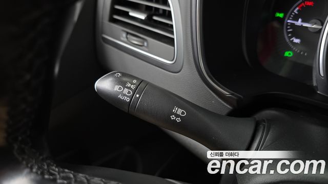 Renault Korea QM6 2022 — photo 28