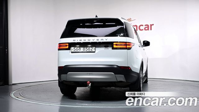 Land Rover Discovery 2018 — photo 4