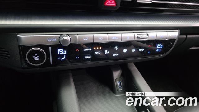 Hyundai Ioniq6 2025 — photo 23