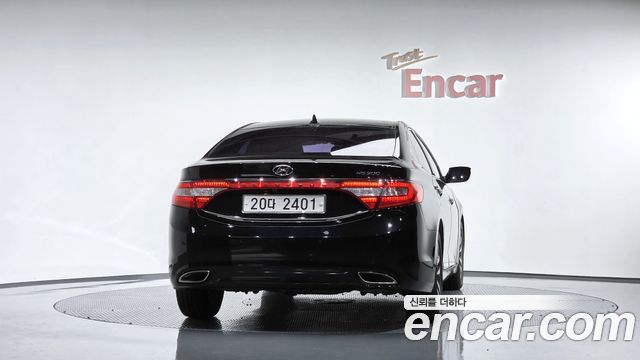 Hyundai Grandeur 2011 — photo 4