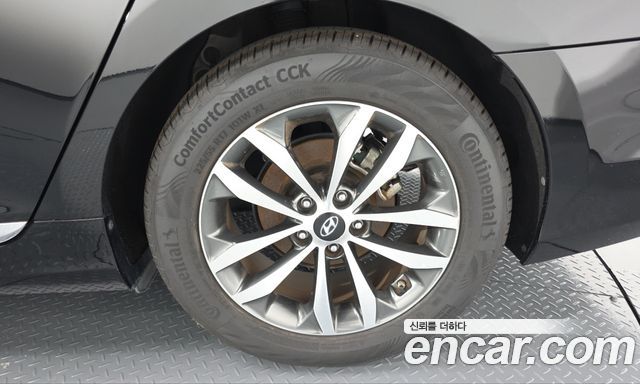 Hyundai Grandeur 2011 — photo 7