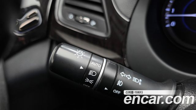 Hyundai Grandeur 2011 — photo 28