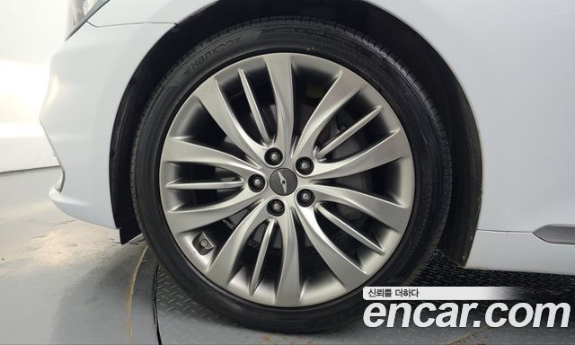 Genesis G80 2018 — photo 5