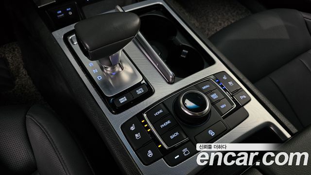 Genesis G80 2018 — photo 12