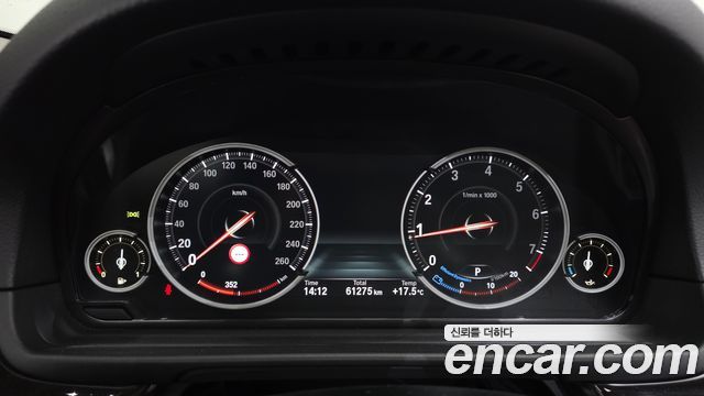 BMW 5-Series 2014 — photo 8
