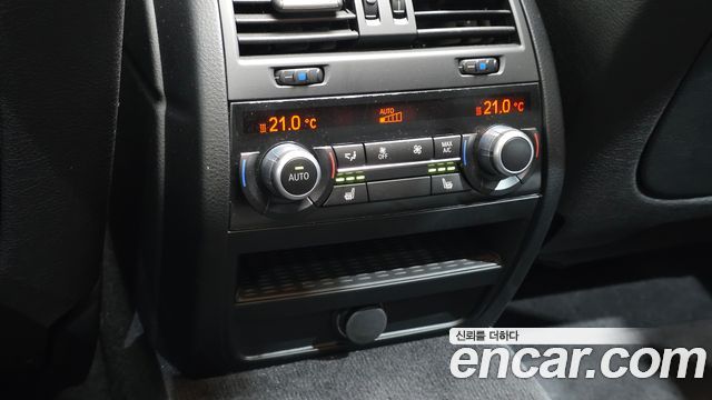 BMW 5-Series 2014 — photo 19