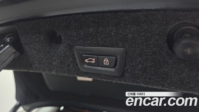 BMW 5-Series 2014 — photo 20