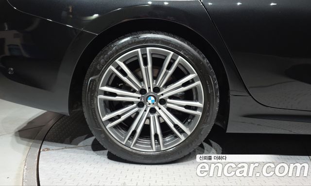 BMW 3-Series 2022 — photo 5