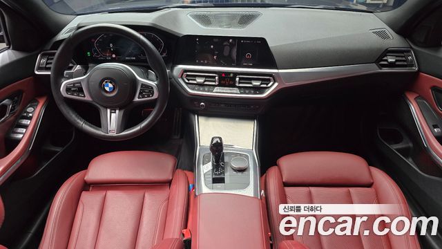 BMW 3-Series 2022 — photo 10
