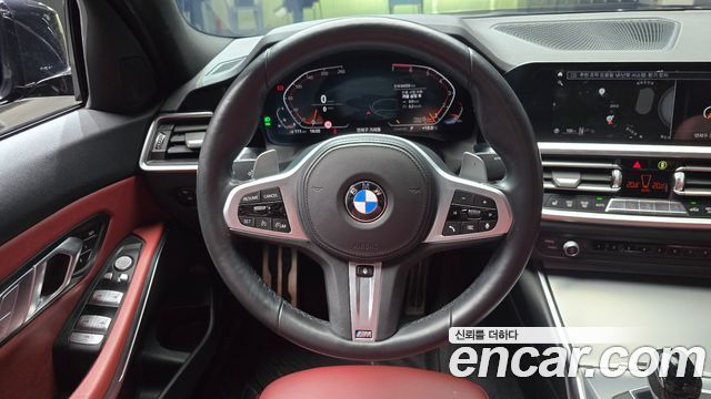 BMW 3-Series 2022 — photo 19