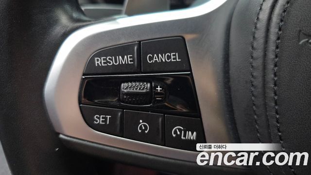 BMW 3-Series 2022 — photo 25