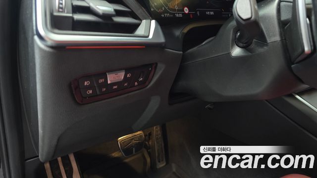 BMW 3-Series 2022 — photo 28