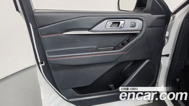 Ford Explorer 2025 — photo 14