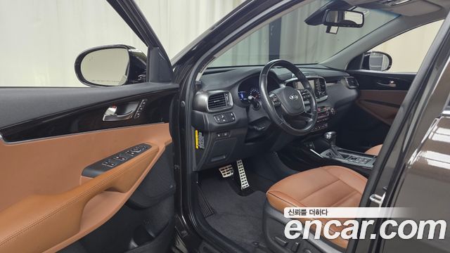 Kia Sorento 2019 — photo 13