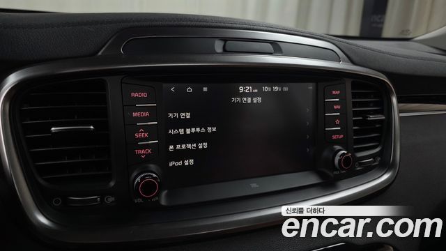Kia Sorento 2019 — photo 22