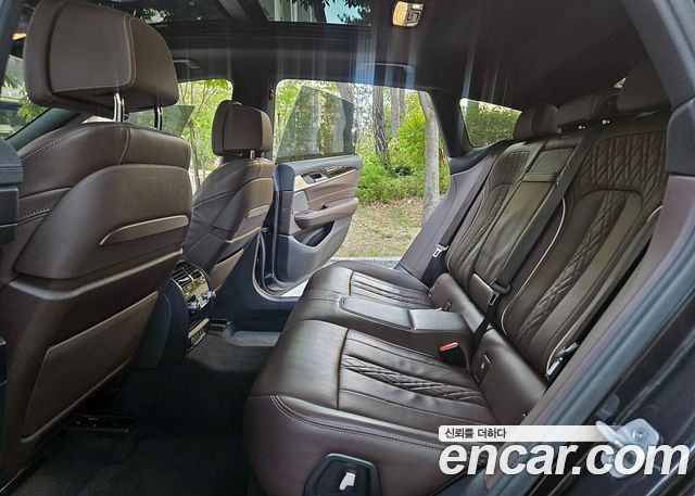 BMW Gran Turismo 2024 — photo 10