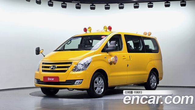 Hyundai Starex 2018 — photo 1