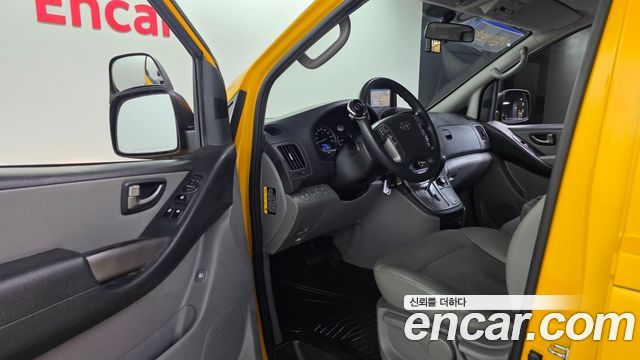 Hyundai Starex 2018 — photo 10