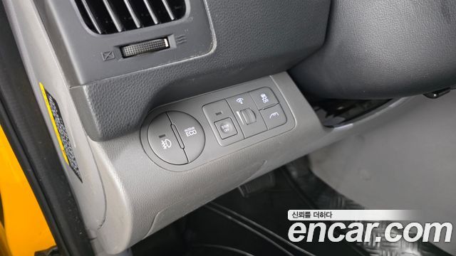 Hyundai Starex 2018 — photo 16