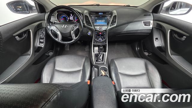 Hyundai AVANTE 2015 — photo 10