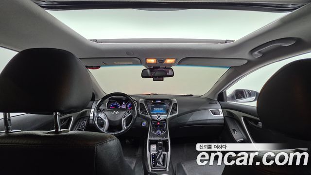 Hyundai AVANTE 2015 — photo 25