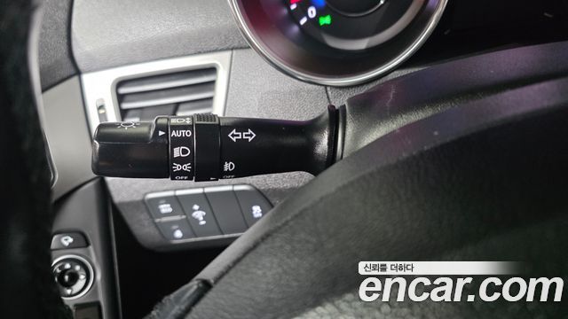 Hyundai AVANTE 2015 — photo 34