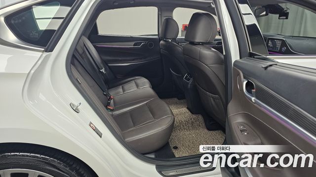 Hyundai Grandeur 2018 — photo 17