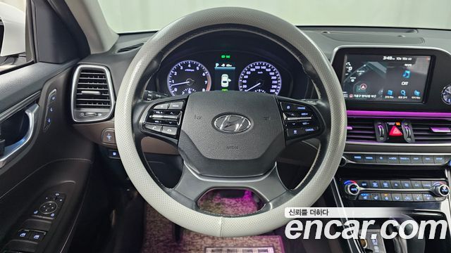 Hyundai Grandeur 2018 — photo 19