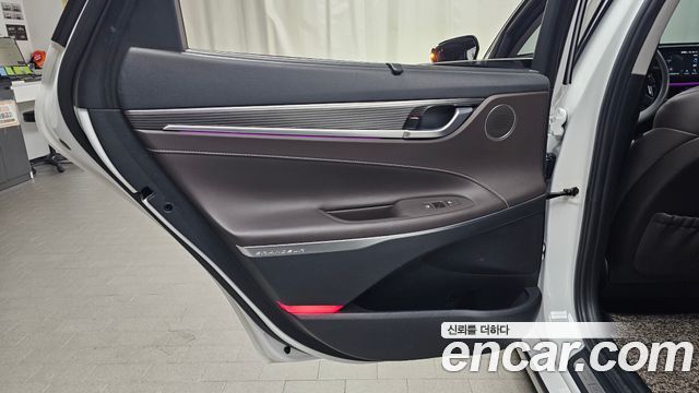 Hyundai Grandeur 2018 — photo 15