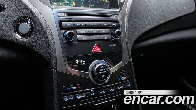 Hyundai Grandeur 2016 — photo 18