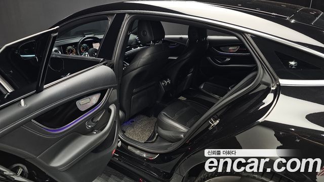 Mercedes-Benz AMG GT 2019 — photo 18