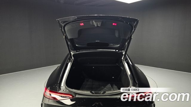 Mercedes-Benz AMG GT 2019 — photo 26